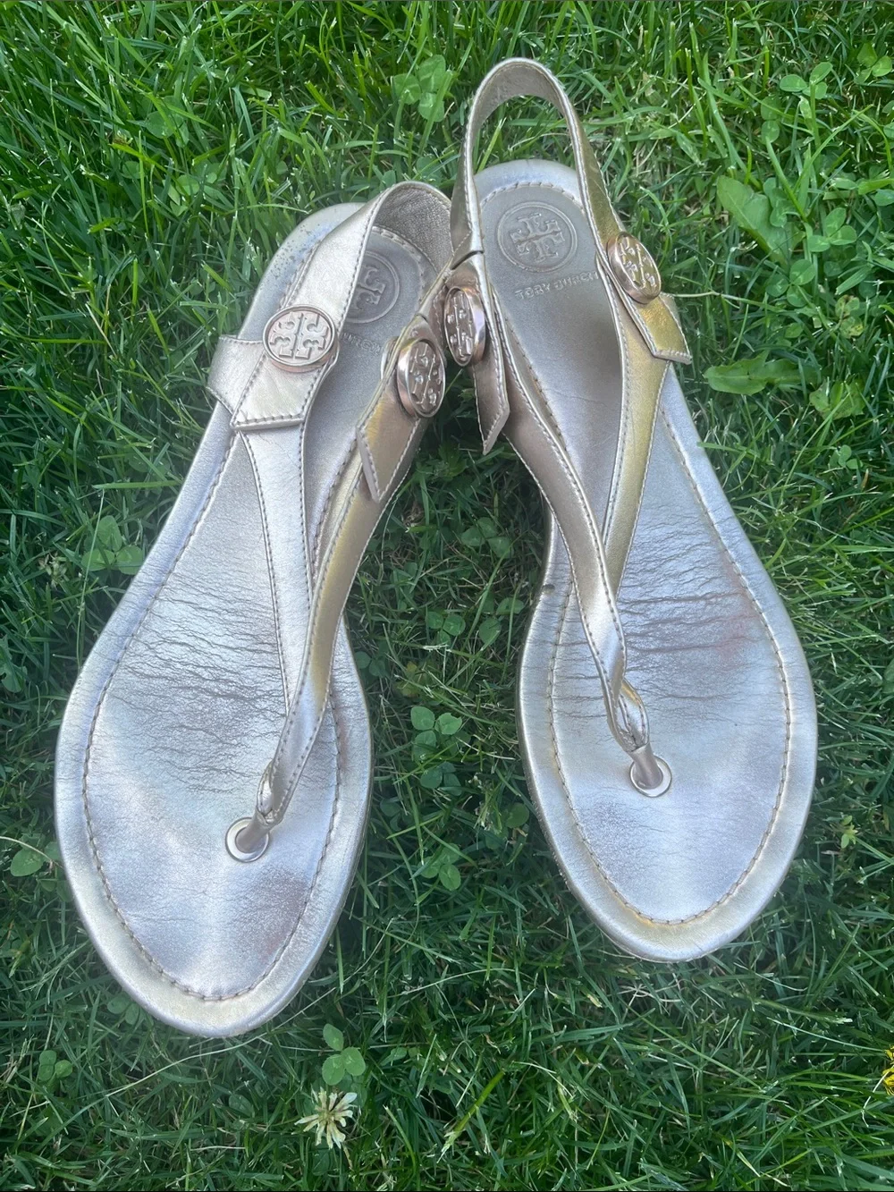 Tory Burch Metallic Gold Leather Thong Sandals 7.5